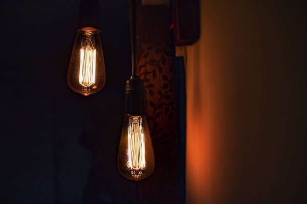 What are the best strategies for reducing energy consumption in a UK home during winter?